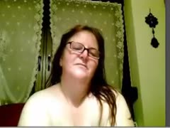 On cam, a large, attractive, mature woman with light complexion who cheats on her marriage is eager to push herself.